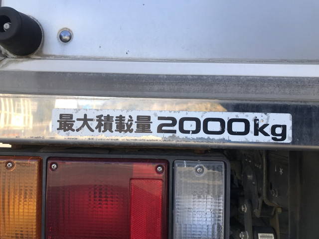 いすゞエルフアルミバン小型（2t・3t）[写真17]