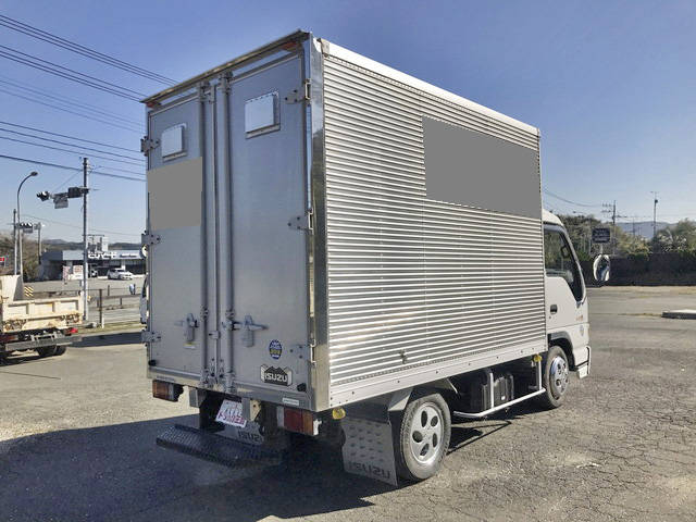 いすゞエルフアルミバン小型（2t・3t）[写真02]