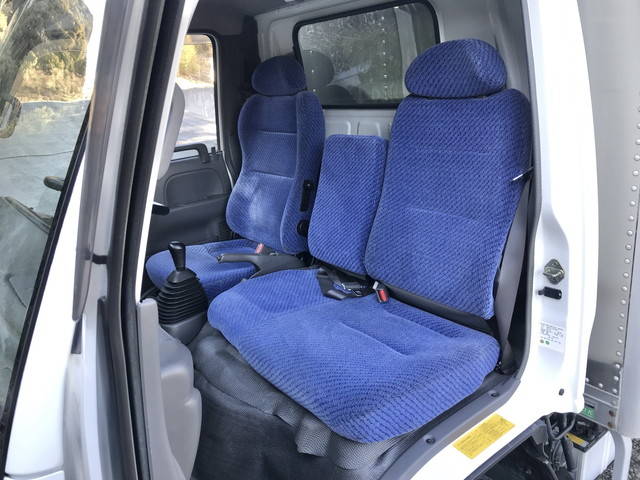 いすゞエルフアルミバン小型（2t・3t）[写真27]