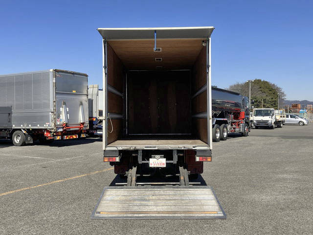 三菱ふそうキャンターアルミバン小型（2t・3t）[写真11]