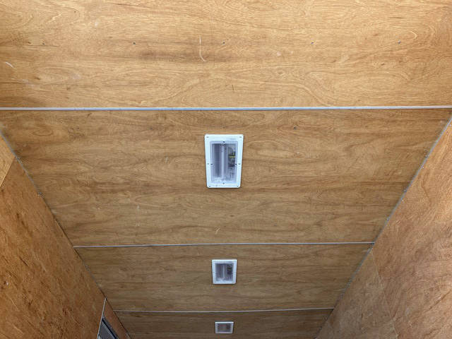 三菱ふそうキャンターアルミバン小型（2t・3t）[写真12]