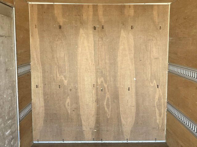 三菱ふそうキャンターアルミバン小型（2t・3t）[写真14]