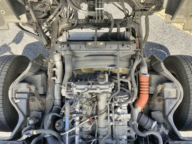 三菱ふそうキャンターアルミバン小型（2t・3t）[写真25]