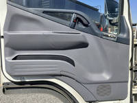 三菱ふそうキャンターアルミバン小型（2t・3t）[写真29]