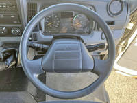 三菱ふそうキャンターアルミバン小型（2t・3t）[写真36]