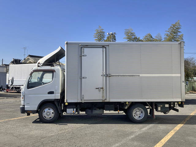 三菱ふそうキャンターアルミバン小型（2t・3t）[写真05]