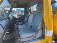 三菱ふそうファイターミニヨン汚泥吸引車中型（4t）[写真29]