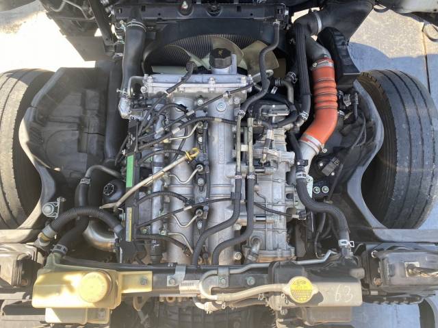 三菱ふそうキャンター平ボディ小型（2t・3t）[写真15]