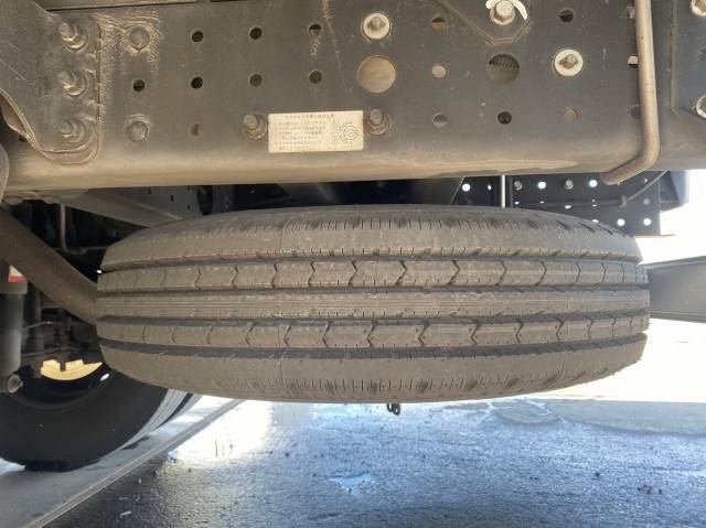 三菱ふそうキャンター平ボディ小型（2t・3t）[写真20]