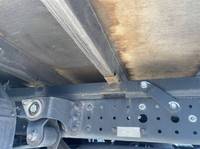 三菱ふそうキャンター平ボディ小型（2t・3t）[写真24]