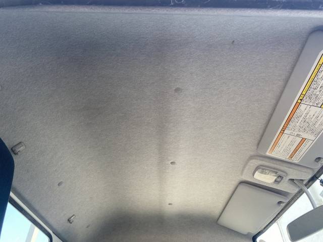 三菱ふそうキャンター平ボディ小型（2t・3t）[写真28]