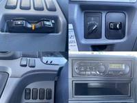 三菱ふそうキャンター平ボディ小型（2t・3t）[写真37]