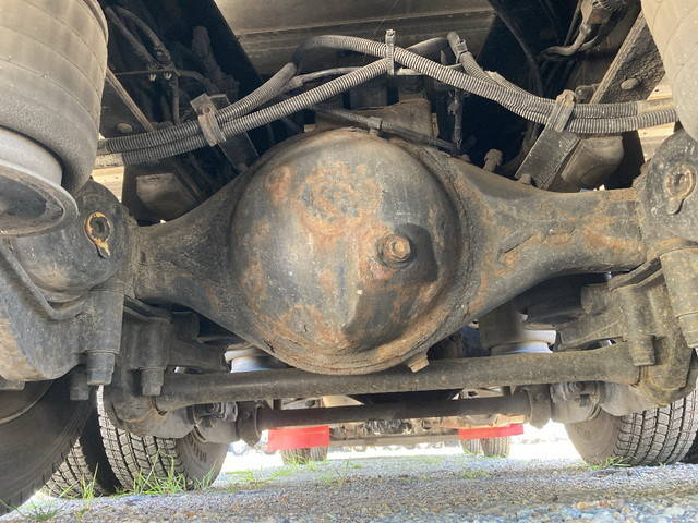 いすゞギガアルミウイング大型（10t）[写真23]