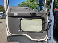 いすゞギガアルミウイング大型（10t）[写真25]