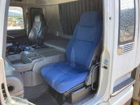 いすゞギガアルミウイング大型（10t）[写真27]