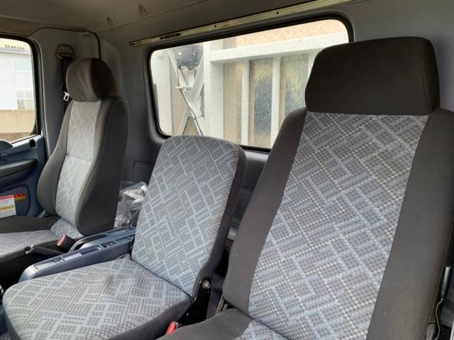 日野レンジャーセルフローダー増トン（6t・8t）[写真09]