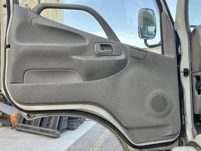 トヨタダイナ高所作業車小型（2t・3t）[写真29]