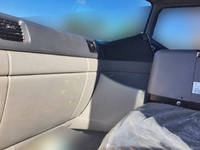 UDトラックスクオンセルフローダー大型（10t）[写真20]