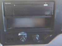 UDトラックスクオンセルフローダー大型（10t）[写真25]