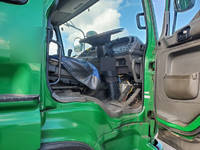 いすゞギガトレーラーヘッド（トラクターヘッド）大型（10t）[写真20]