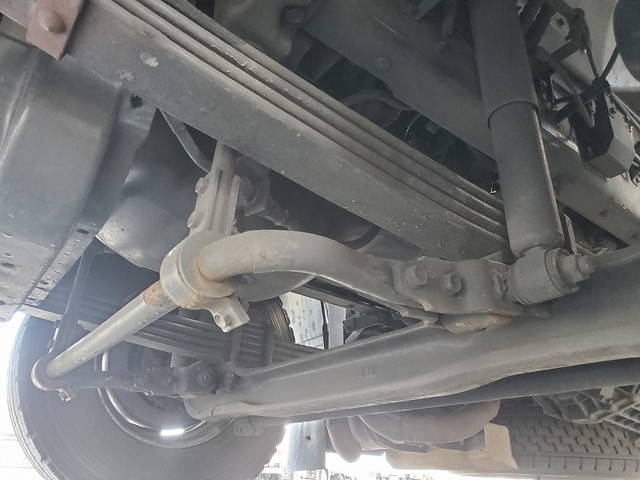 いすゞギガトレーラーヘッド（トラクターヘッド）大型（10t）[写真30]