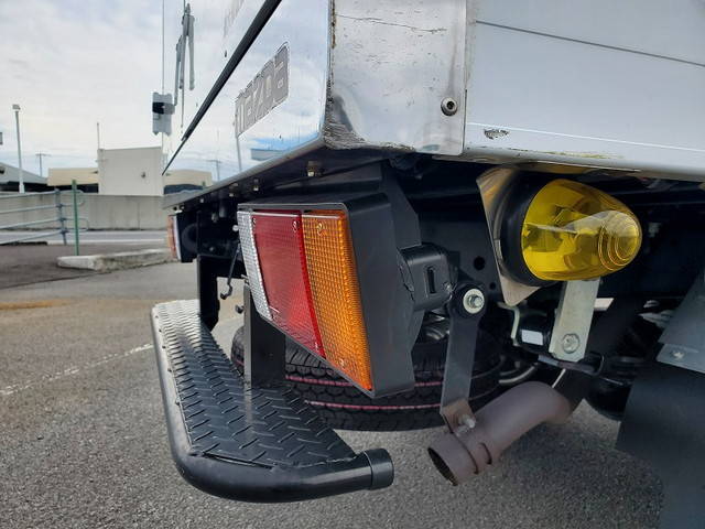 マツダタイタン冷凍車（冷蔵車）小型（2t・3t）[写真12]