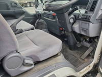 マツダタイタン冷凍車（冷蔵車）小型（2t・3t）[写真20]