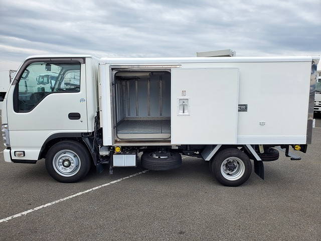 マツダタイタン冷凍車（冷蔵車）小型（2t・3t）[写真05]