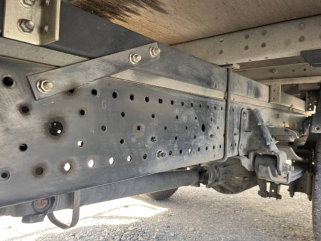 いすゞエルフアルミバン小型（2t・3t）[写真22]