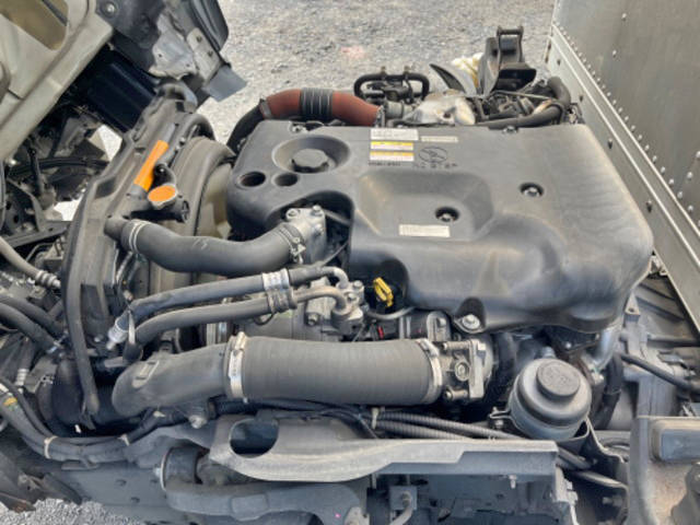 いすゞエルフアルミバン小型（2t・3t）[写真26]