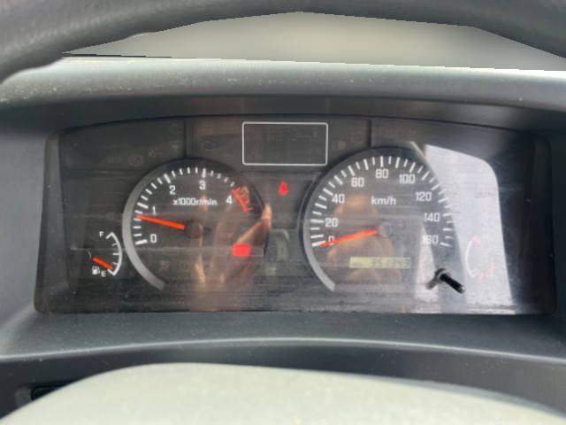 いすゞエルフアルミバン小型（2t・3t）[写真29]