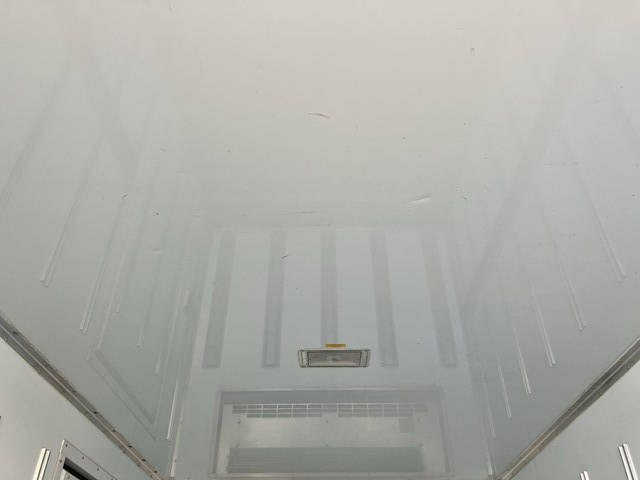 三菱ふそうキャンター冷凍車（冷蔵車）小型（2t・3t）[写真12]