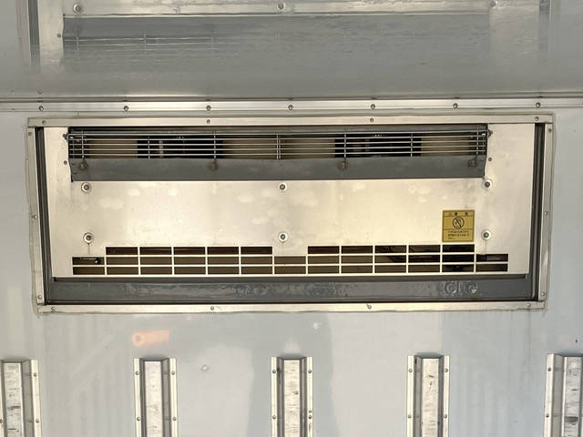 三菱ふそうキャンター冷凍車（冷蔵車）小型（2t・3t）[写真18]