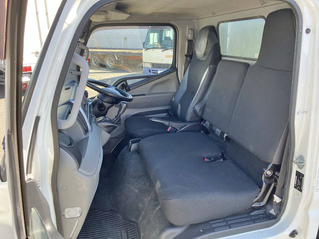 三菱ふそうキャンター冷凍車（冷蔵車）小型（2t・3t）[写真32]