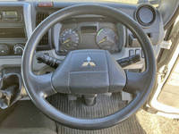 三菱ふそうキャンター冷凍車（冷蔵車）小型（2t・3t）[写真37]