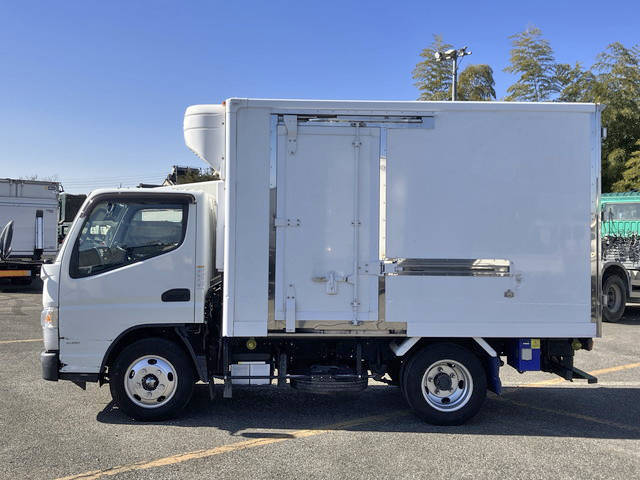 三菱ふそうキャンター冷凍車（冷蔵車）小型（2t・3t）[写真05]