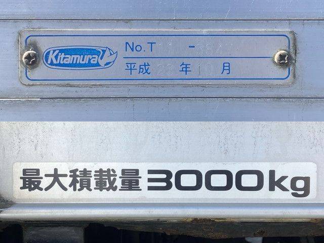 いすゞエルフアルミバン小型（2t・3t）[写真19]