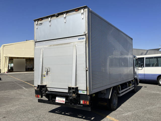 いすゞエルフアルミバン小型（2t・3t）[写真02]