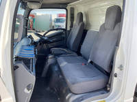 いすゞエルフアルミバン小型（2t・3t）[写真28]