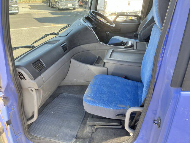 UDトラックスクオンセルフローダー大型（10t）[写真31]