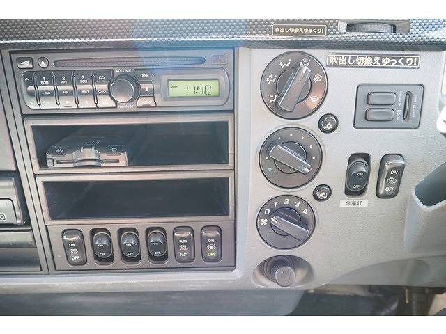 三菱ふそうファイタークレーン5段中型（4t）[写真37]