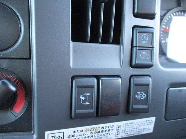 いすゞエルフ平ボディ小型（2t・3t）[写真13]