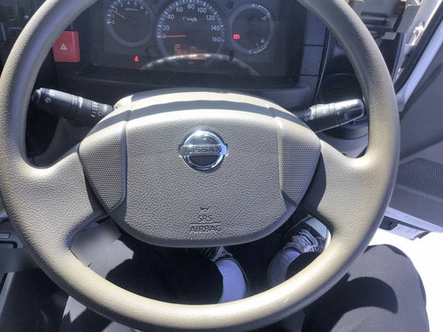 日産アトラスダブルキャブ（Wキャブ）小型（2t・3t）[写真32]