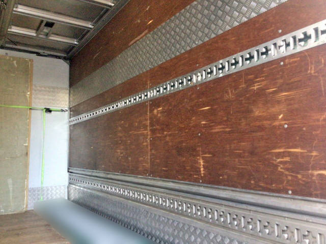 日野デュトロアルミウイング小型（2t・3t）[写真11]