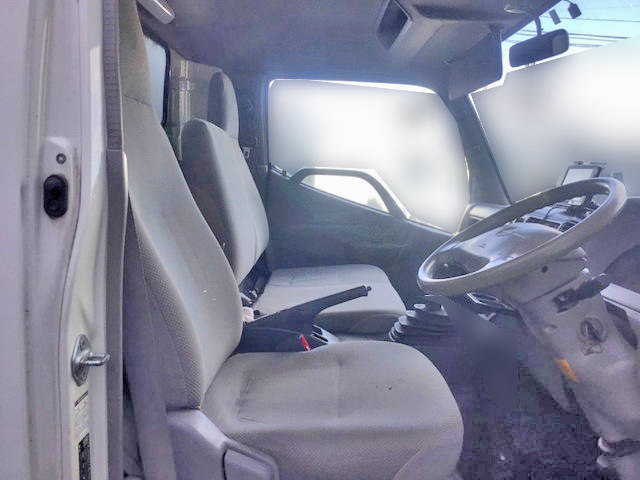 日野デュトロアルミウイング小型（2t・3t）[写真21]