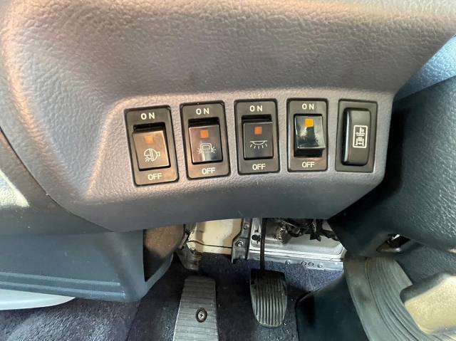 日野レンジャーアルミウイング中型（4t）[写真19]