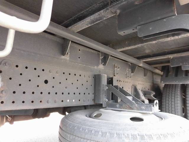 いすゞエルフアルミバン小型（2t・3t）[写真11]