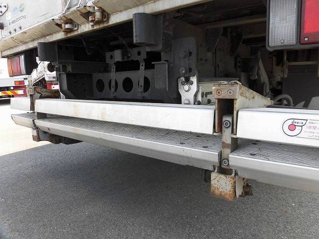 いすゞエルフアルミバン小型（2t・3t）[写真25]