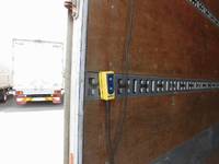 いすゞエルフアルミバン小型（2t・3t）[写真09]