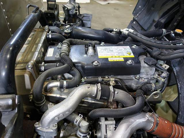 いすゞフォワードアルミバン中型（4t）[写真24]